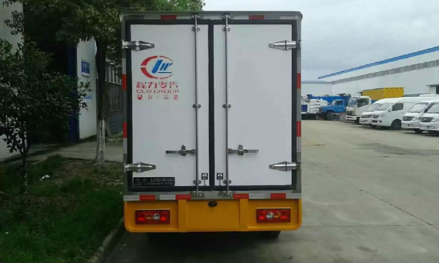 五十鈴面包冷藏車與廂體制造技術的深度解析